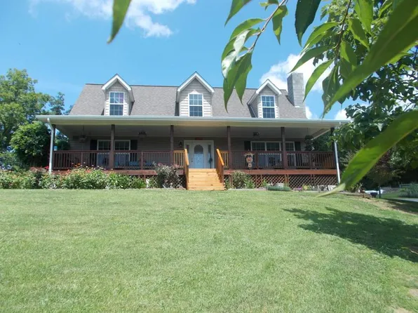 155 Midway Cir, Midway, TN 37809