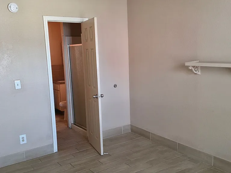 3419 Sealy St — Photo 14