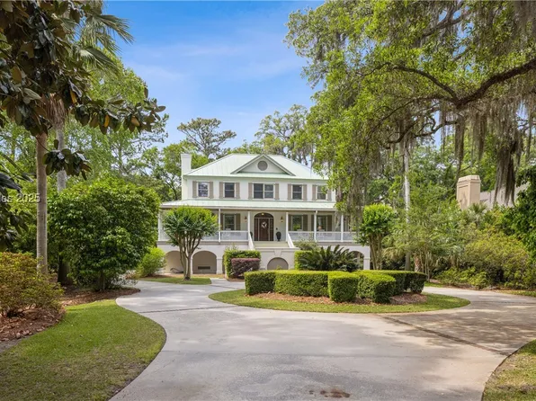 19 Ribaut Dr, Hilton Head Island, SC 29926