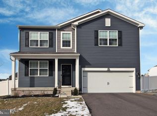 11 Half Hitch Rd, Barnegat, NJ 08005