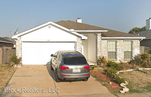 1st image of 7404 Avington Way