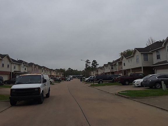 5th image of 11818 Chetman Dr APT B