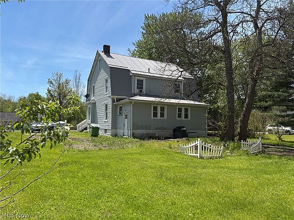 5th image of 2885 E Water St