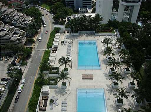 4th image of 950 Brickell Bay Dr APT 2409