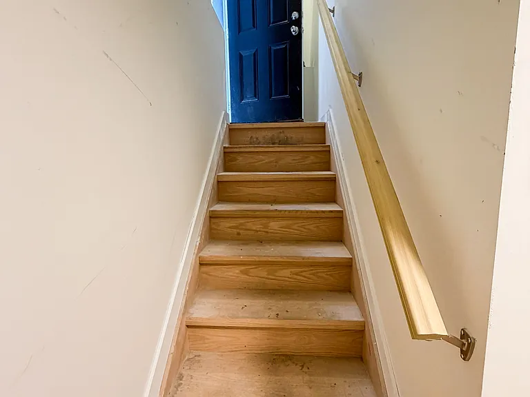 300 South Kingsway #BASEMENT — Photo 10
