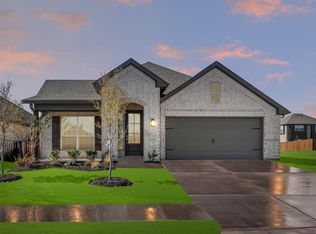 7713 Oakmeade St, Joshua, TX 76058