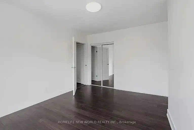 1842 Dundas St E #2 — Photo 7
