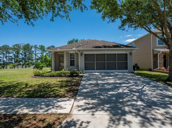 13420 Kent Bradley St, Dade City, FL 33525