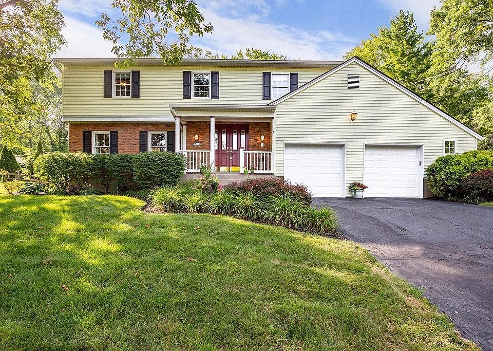 1st image of 8920 Roan Ln