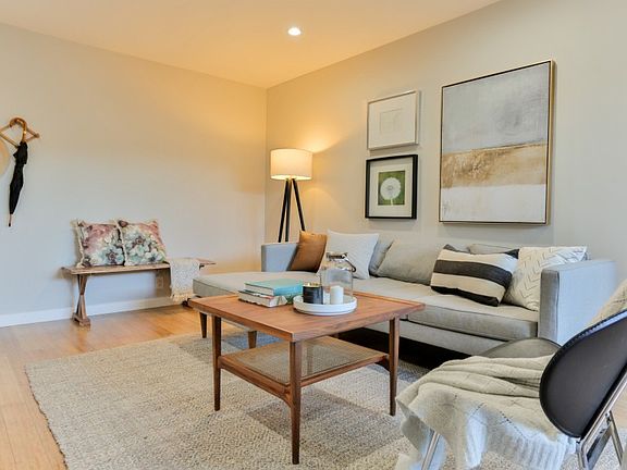 3rd image of 525 N Sycamore Ave APT 311