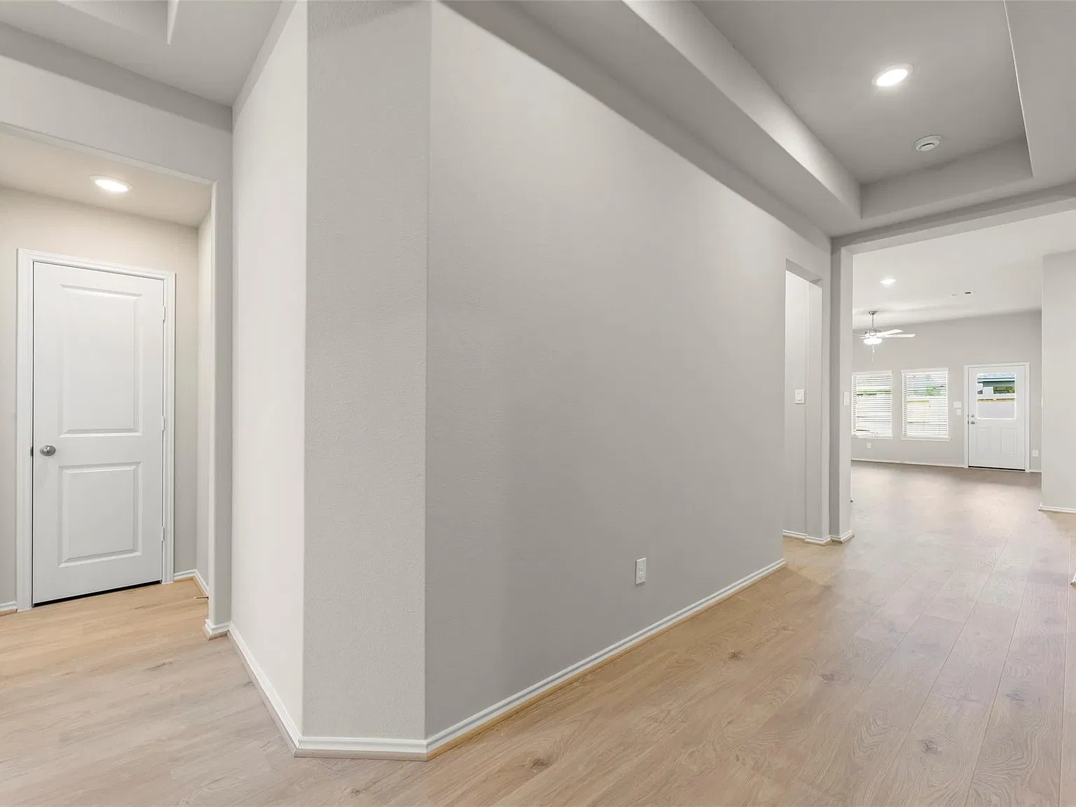 3 bed, $2,500 — Photo 3