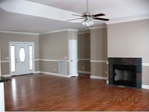1st image of 325 Goldenrod Dr