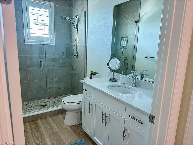 207 Indies Dr E #201 — Photo 17