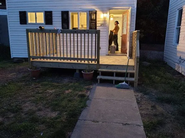 556 Glenwood Ave #1, Ambridge, PA 15003