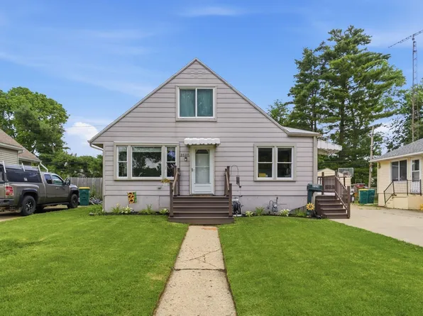 2520 Normandy Dr, Mishawaka, IN 46545