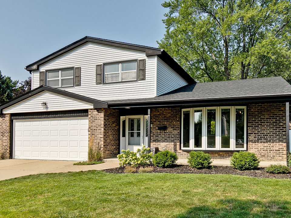 1st image of 3220 N Volz Dr E