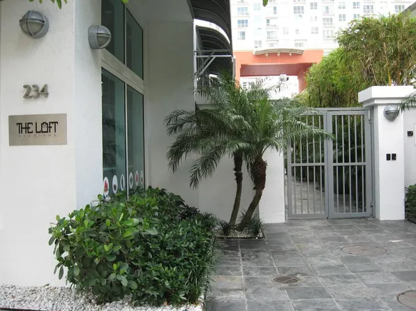234 NE 3rd St APT 202, Miami, FL 33132