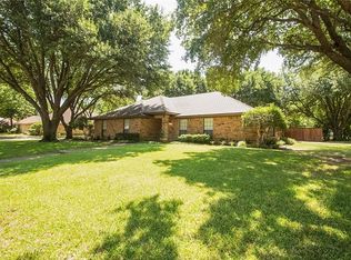 2805 Gleneagles Dr, Ennis, TX 75119