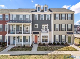 421 Randolph View Dr, Midlothian, VA 23114
