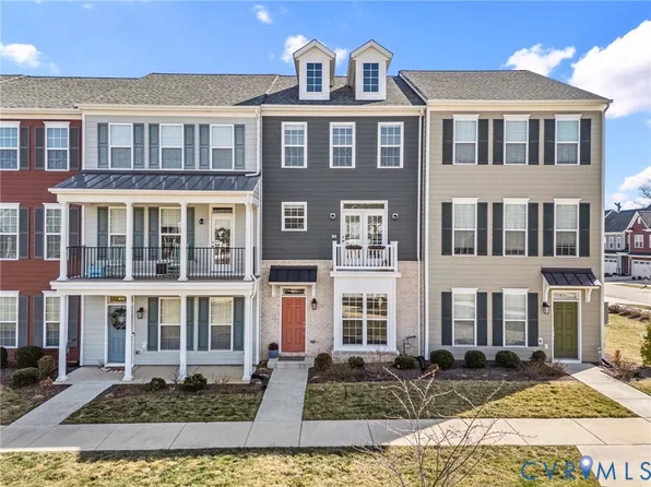 421 Randolph View Dr, Midlothian, VA 23114
