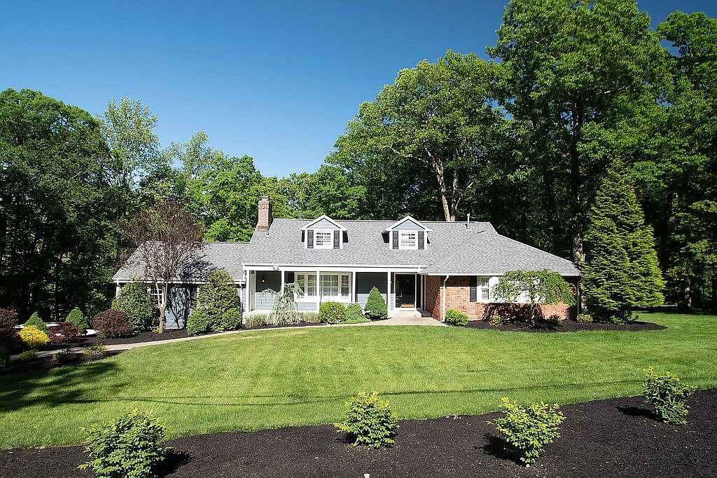 11 Brookvale Rd, Kinnelon, NJ 07405 | Zillow