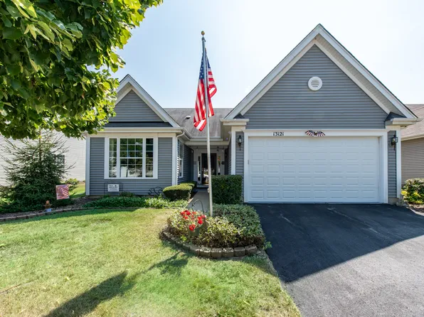 13121 Birmingham Ct, Beach Park, IL 60083