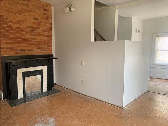 4th image of 417 W 3rd & Oakland