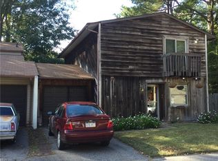 8 Jersey Cir, Chesapeake, VA 23320