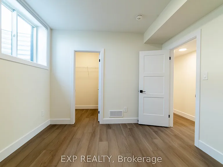 266 Hesselman Cres #BASEMENT — Photo 21