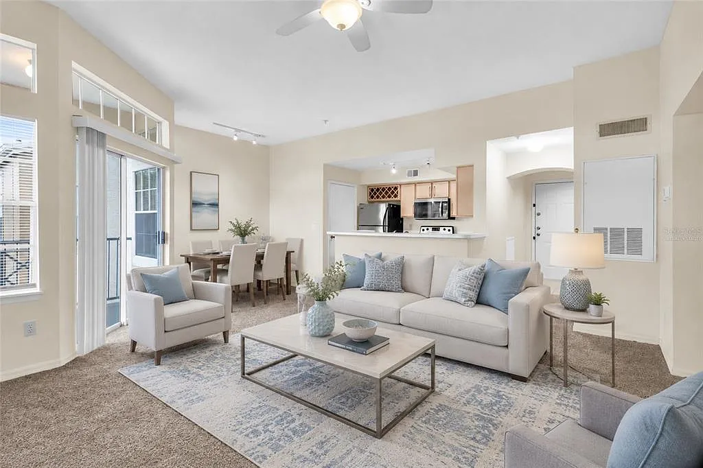 2 bed, 2.0 bath, 1072 sqft, $1,695 — Photo 3