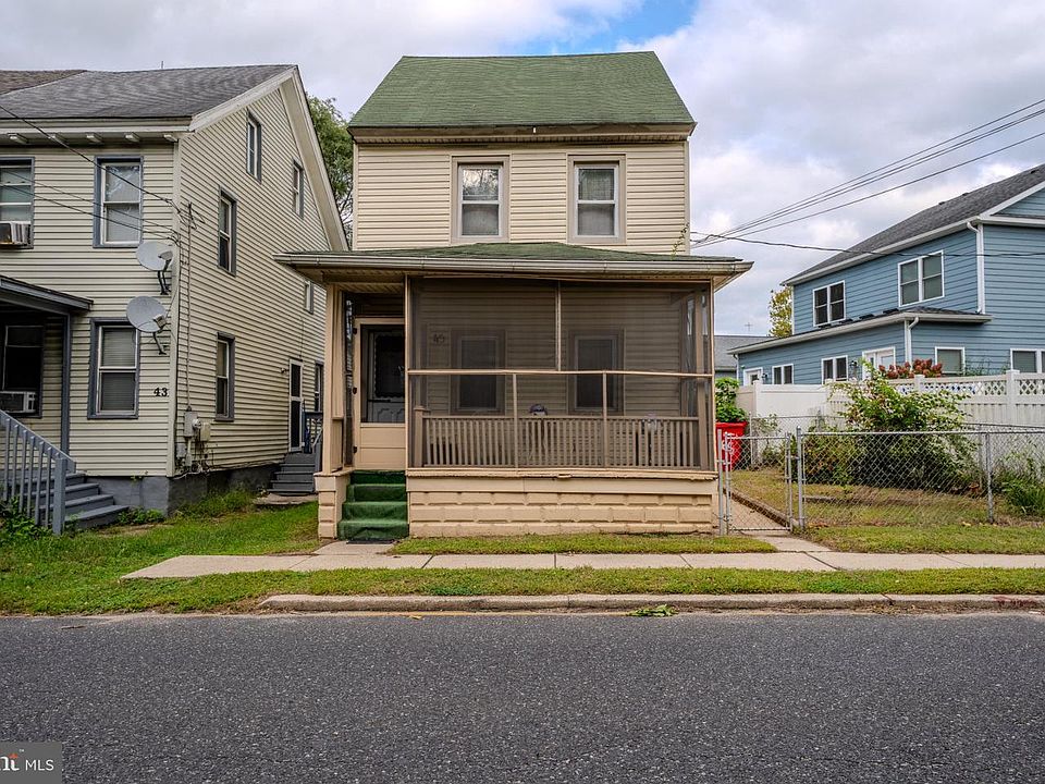 1st image of 45 Grove St