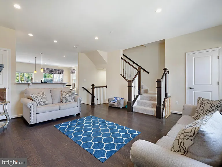 741 Maury Ave — Photo 10
