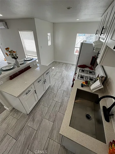 4518 S Normandie Ave #3/4 Photo 1