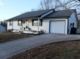 10229 Overview Dr, Knoxville, TN 37922