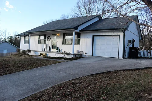 10229 Overview Dr Photo 1