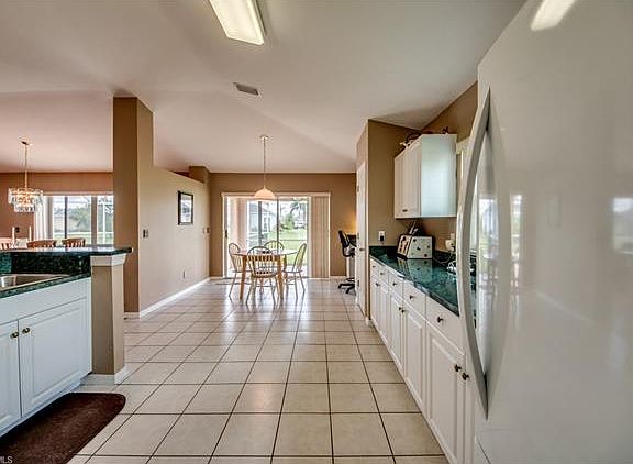 5th image of 1505 Stadium Ct
