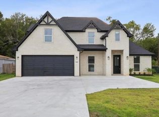 135 Moore Rd, Beaumont, TX 77713