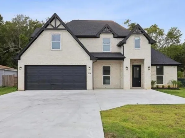 135 Moore Rd, Beaumont, TX 77713