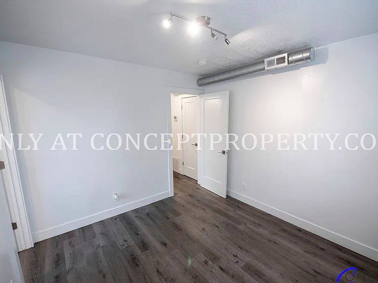 2740 S 1300 E — Photo 67