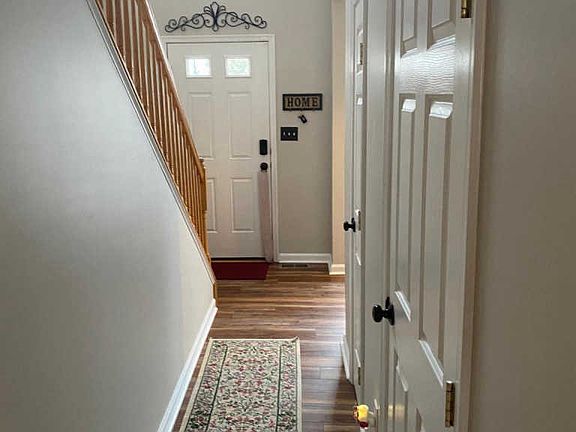 3rd image of 33 N Cummings Dr