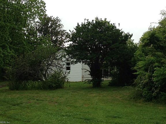 3rd image of 6044 Knotts Creek Ln