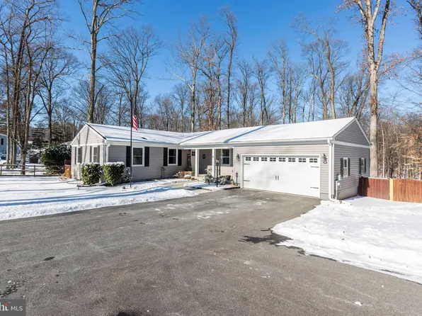 926 Chapel Rd, New Windsor, MD 21776
