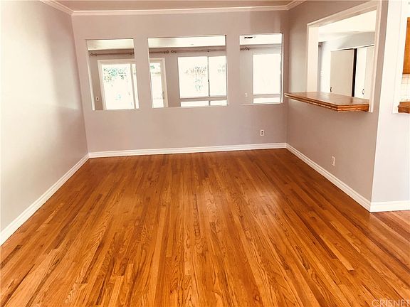 3rd image of 22110 Gault St