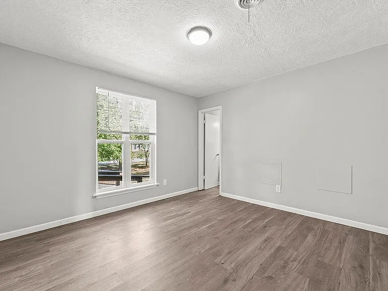 4074 Harden Ct — Photo 11