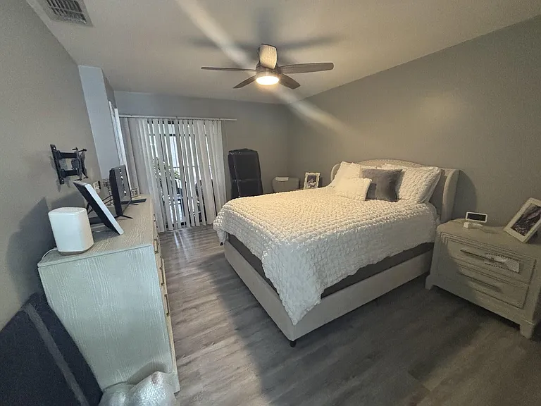 3751 Cocoplum Cir #3564 — Photo 17