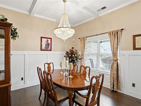 4th image of 2996 Cove View Ct