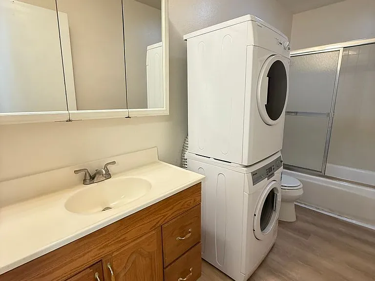 405-407 E Simpson St #1G — Photo 7