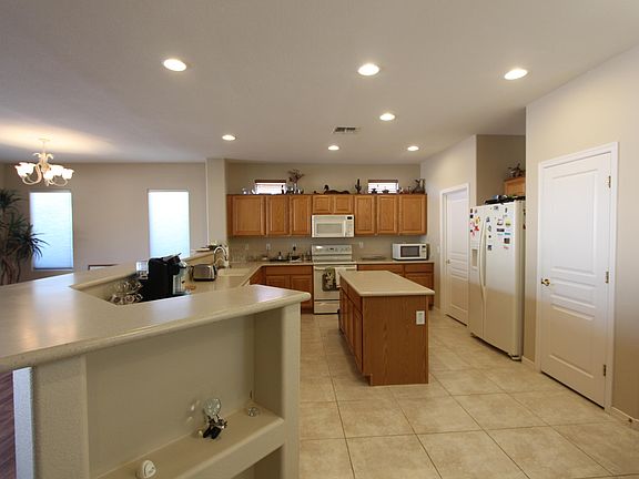 5th image of 3030 E Gleneagle Dr