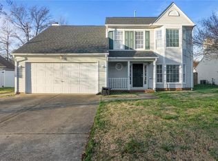 8 Jacklyn Cir, Hampton, VA 23666