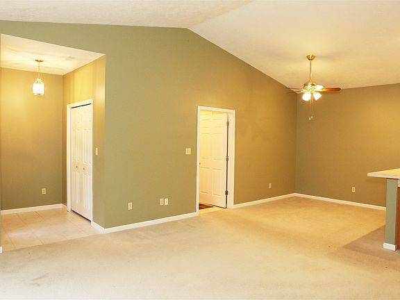 4th image of 12201 Dawn Dr